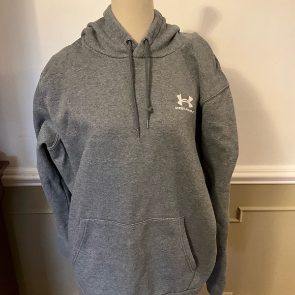 Under Armour Other - Under Armour Men's Heather Gray Hoodie